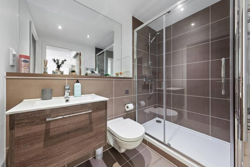 Beautiful Living Sleep 7 In London Bp34 Apartment Exterior foto