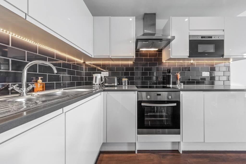 Beautiful Living Sleep 7 In London Bp34 Apartment Exterior foto